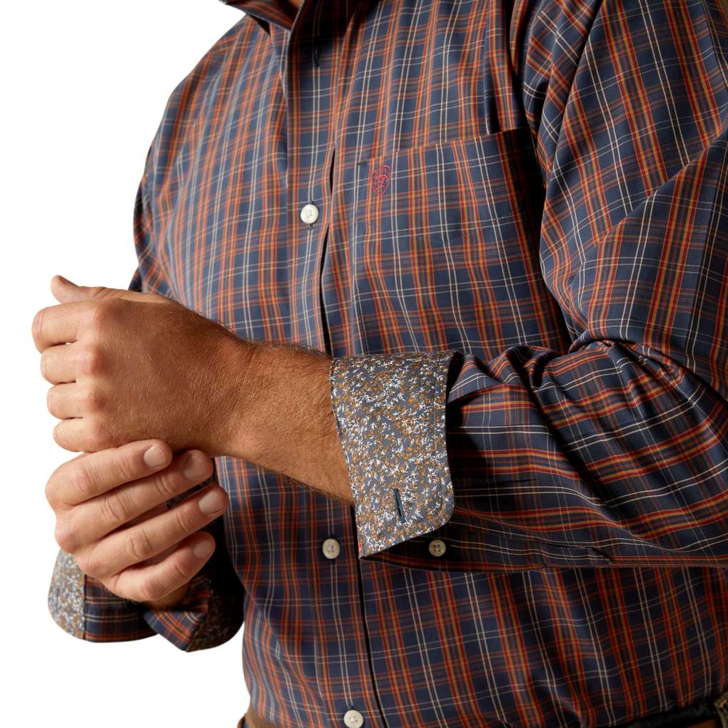 Ariat Mens Iker Wrinkle Free Shirt