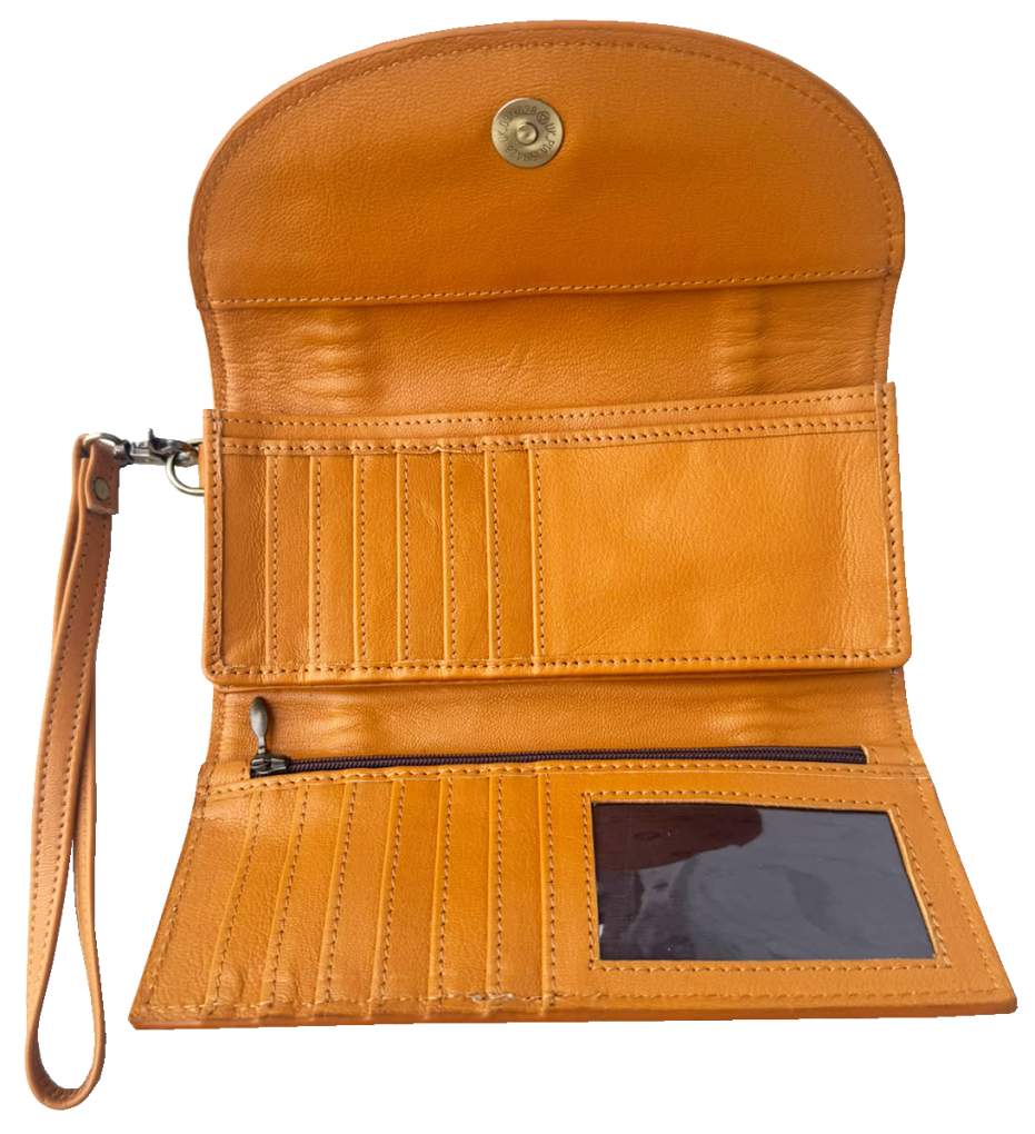 Design Edge Mateo Tooled Wristlet Wallet