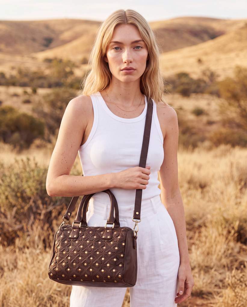 Design Edge Glasson Boston Studded Bag Brown